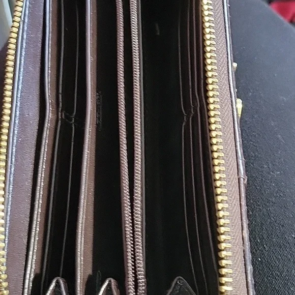 Wallet - Picture 4 of 4